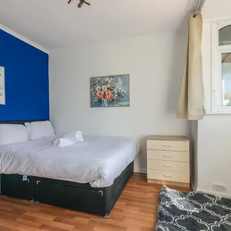 Comfy Moseley Holiday home Birmingham