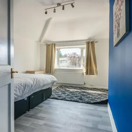 Comfy Moseley Holiday home Birmingham